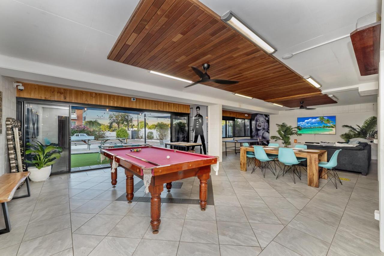 Seaside Townsville- Right Next To Coles, 2 Mins Walk To & Cbd